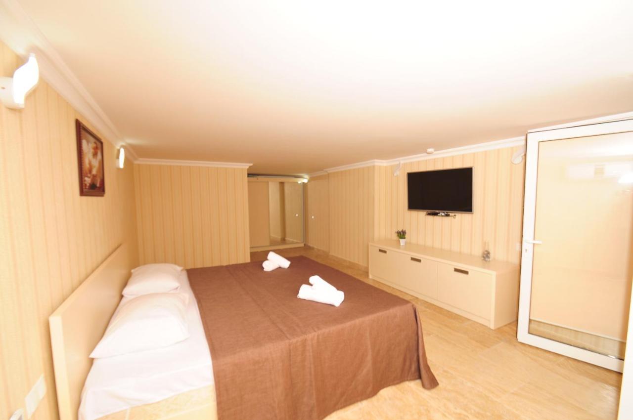 Orbi Apart Hotel In Front Of Aquapark 巴统 外观 照片